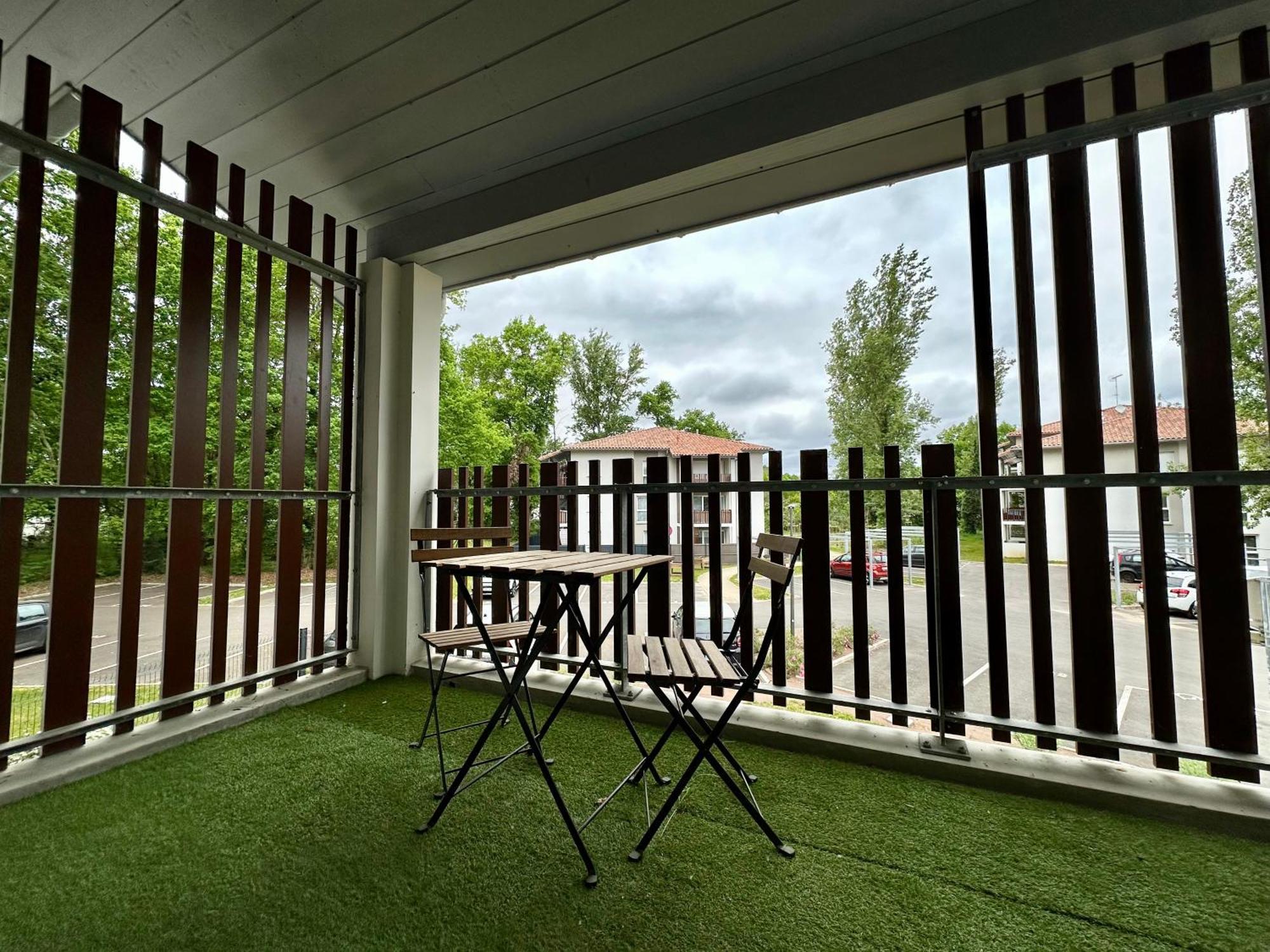 L'emeraude - Proche Hopital - Parking - Clim - Fibre - Terrasse Apartment